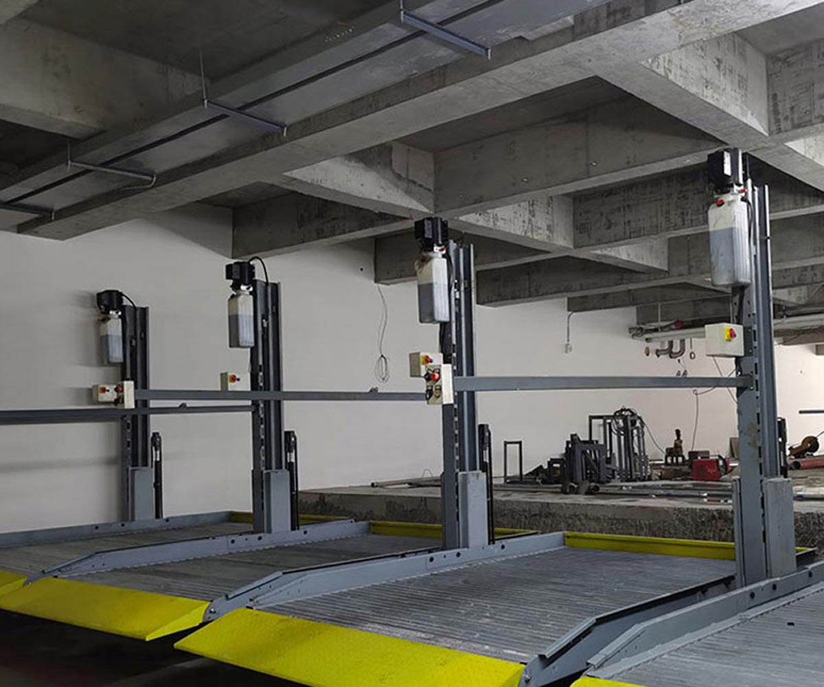 两层简易升降机械停车设备安装.jpg